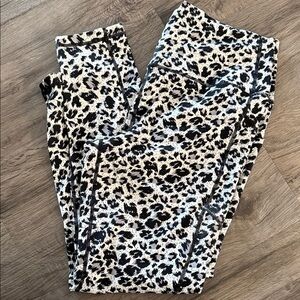 Zyia Leopard Print Women's Leggings